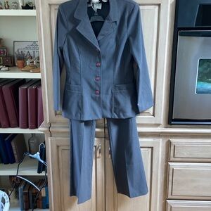 Star City pantsuit gray sz M blazer sz 5 pants